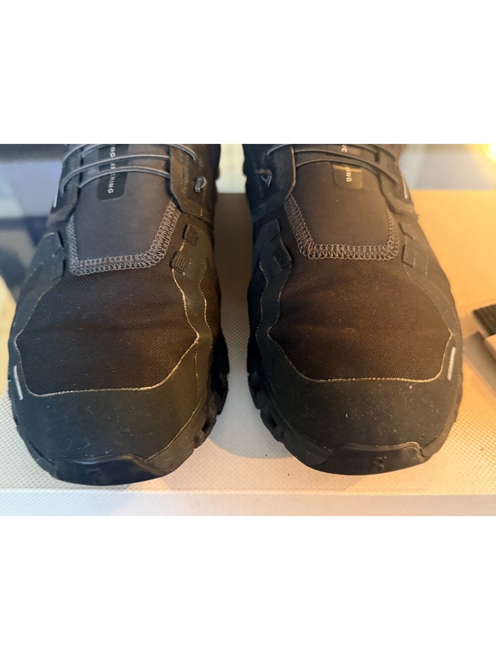 On Cloud - Cloud 6 WP In Black/Black - Mens Size 9 Sneaker shoes - Picture 6 of 11